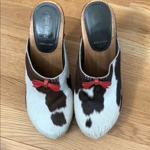 Miu miu cow fur brown clogs